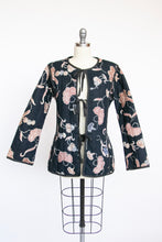 Load image into Gallery viewer, 1970s Cotton Quilted Jacket Batik M