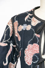 Load image into Gallery viewer, 1970s Cotton Quilted Jacket Batik M