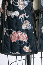 Load image into Gallery viewer, 1970s Cotton Quilted Jacket Batik M