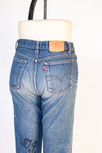 Load image into Gallery viewer, 1990s Levi&#39;s Jeans Denim Cotton Dark Wash 29&quot; x 33&quot;