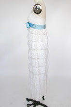 Load image into Gallery viewer, 1950s Dress White Lace Strapless Fitted M