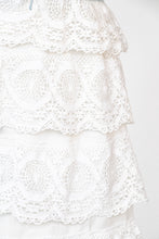 Load image into Gallery viewer, 1950s Dress White Lace Strapless Fitted M