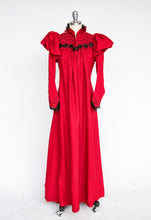 Load image into Gallery viewer, Antique Dress Mother Hubbard Gown 1890s Cotton XS