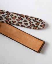 Load image into Gallery viewer, 1980s Belt Suede Leopard Cinch Waist M
