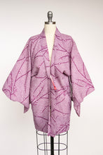 Load image into Gallery viewer, 1950s Haori Printed Purple Japanese Robe