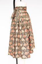 Load image into Gallery viewer, 1970s Wrap Skirt Cotton Paisley Full Skirt S / M