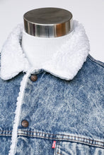 Load image into Gallery viewer, 1980s Levi's Denim Sherpa Jacket Fleece L/XL