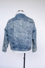 Load image into Gallery viewer, 1980s Levi's Denim Sherpa Jacket Fleece L/XL