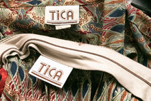 Load image into Gallery viewer, 1980s Ensemble Blouse Skirt Set Arts Crafts Print S