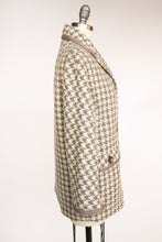 Load image into Gallery viewer, 1960s Wool Jacket Houndstooth Mod Coat S