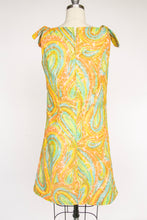 Load image into Gallery viewer, 1960s Dress Printed Cotton Mod Shift Sheath S