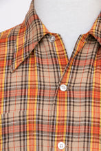 Load image into Gallery viewer, 1970s Men&#39;s Shirt Plaid Button Up Dee Dee M