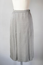 Load image into Gallery viewer, 1980s Chanel Silk Ensemble Blouse Skirt Set XS
