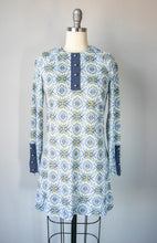 Load image into Gallery viewer, 1960s Mini Dress Printed Mod Shift S