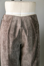 Load image into Gallery viewer, 1980s Anne Klein Suede Ensemble Pants Jacket S