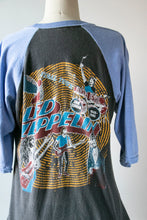 Load image into Gallery viewer, 1980s T-Shirt Robert Plant Led Zeppelin Concert Rock Tee M