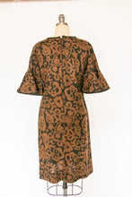 Load image into Gallery viewer, 1960s Dress Printed Shift Mod S