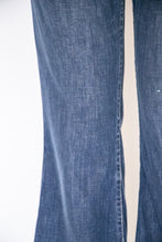 Load image into Gallery viewer, 1970s Levi's Big E Jeans Denim 31" x 28"
