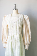 Load image into Gallery viewer, 1970s Maxi Dress Green Eyelet Lace M