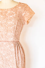 Load image into Gallery viewer, 1950s Dress Beige Champagne Lace S/M