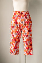 Load image into Gallery viewer, 1960s Pants Printed Cotton Capri Pedal Pushers XS/S