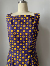 Load image into Gallery viewer, 1960s Dress Cotton Floral Ruffle Shift M