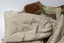 Load image into Gallery viewer, 1960s Down Coat Puffer Jacket Beige Large