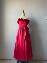 Load image into Gallery viewer, 1980s GUNNE SAX Dress Satin Red XS