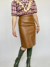 Load image into Gallery viewer, 1980s Pencil Skirt Brown Leather High Waist S / M