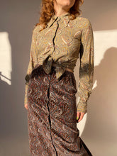 Load image into Gallery viewer, 1970s Blouse Dagger Collar Paisley Top S