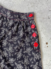 Load image into Gallery viewer, 1970s Culottes Cropped Pants Printed Cotton High Waist XS