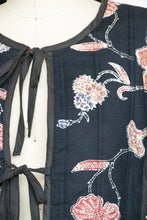 Load image into Gallery viewer, 1970s Cotton Quilted Jacket Batik M