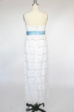 Load image into Gallery viewer, 1950s Dress White Lace Strapless Fitted M