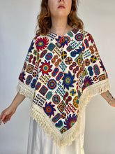 Load image into Gallery viewer, 1960s Top printed Cotton Mod Boho Fringe Poncho Caplet