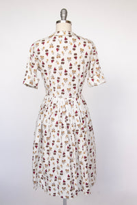 1950s Dress Cotton Full Skirt Shirtwaist Fruit Print XS