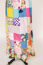 Load image into Gallery viewer, 1970s Quilted Patchwork 1970s Maxi Skirt S