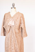 Load image into Gallery viewer, 1950s Dress Beige Champagne Lace 60s Volup XL