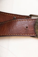 Load image into Gallery viewer, 1970s Leather Belt Black Brass Buckle L