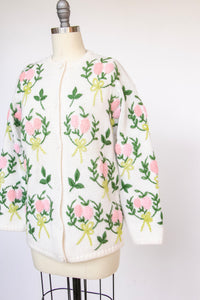 1960s Cardigan Sweater Embroidered Floral Wool M