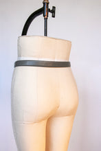 Load image into Gallery viewer, 1980s Waist Cinch Belt Grey Leather M