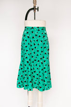 Load image into Gallery viewer, 1980s Silk Skirt Emerald Printed M