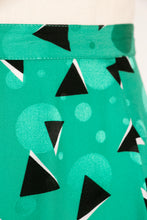 Load image into Gallery viewer, 1980s Silk Skirt Emerald Printed M