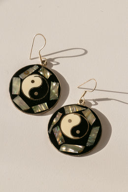 Vintage Earrings Sterling Silver Dangle Mother of Pearl Ying Yang