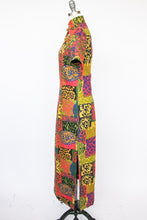 Load image into Gallery viewer, 1960s Cheongsam Dress Cotton Block Print M