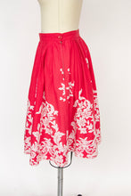 Load image into Gallery viewer, 1950s Full Skirt Cotton Lace Print S