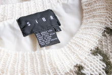 Load image into Gallery viewer, 1980s Sweater Floral Wool Mohair Chunky Oversized L