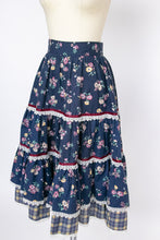 Load image into Gallery viewer, 1970s Prairie Skirt Floral Cotton Full S