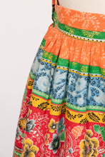 Load image into Gallery viewer, 1970s Full Skirt Floral Cotton Peasant XS
