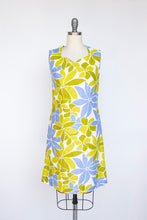Load image into Gallery viewer, 1960s Dress Mod Floral Printed Cotton Shift S