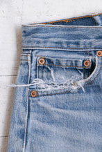 Load image into Gallery viewer, 1990s Levi&#39;s 501xx Jean Shorts Cotton Denim Cut Offs 28&quot;
